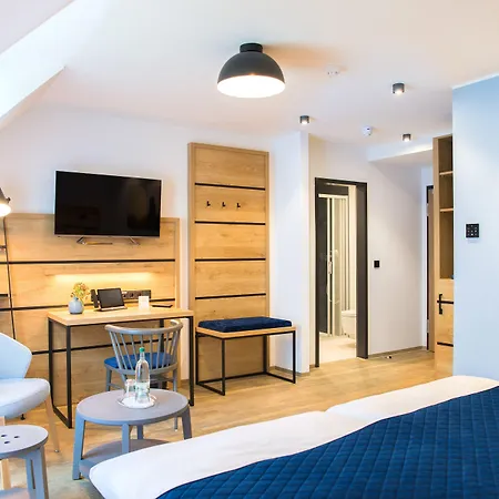 Aktivhotel Inselsberg فندق